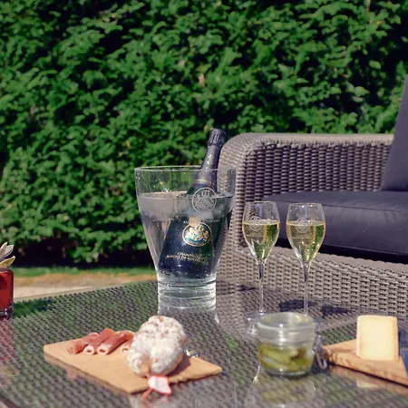 La Ferme Du Golf ホテル