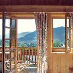 فندق La Ferme Du Golf موجوف